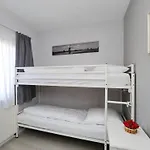 度假居 Hollandsche Tulp By Interhome
